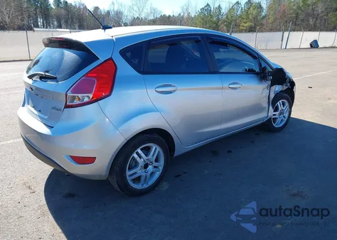 2019 Ford Fiesta Se z USA, uszkodzony, nr VIN 3FADP4EJ6KM119666